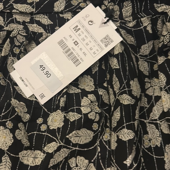 NWT ZARA PRINTED JUMPSUIT SIZE MEDIUM - Picture 2 of 8